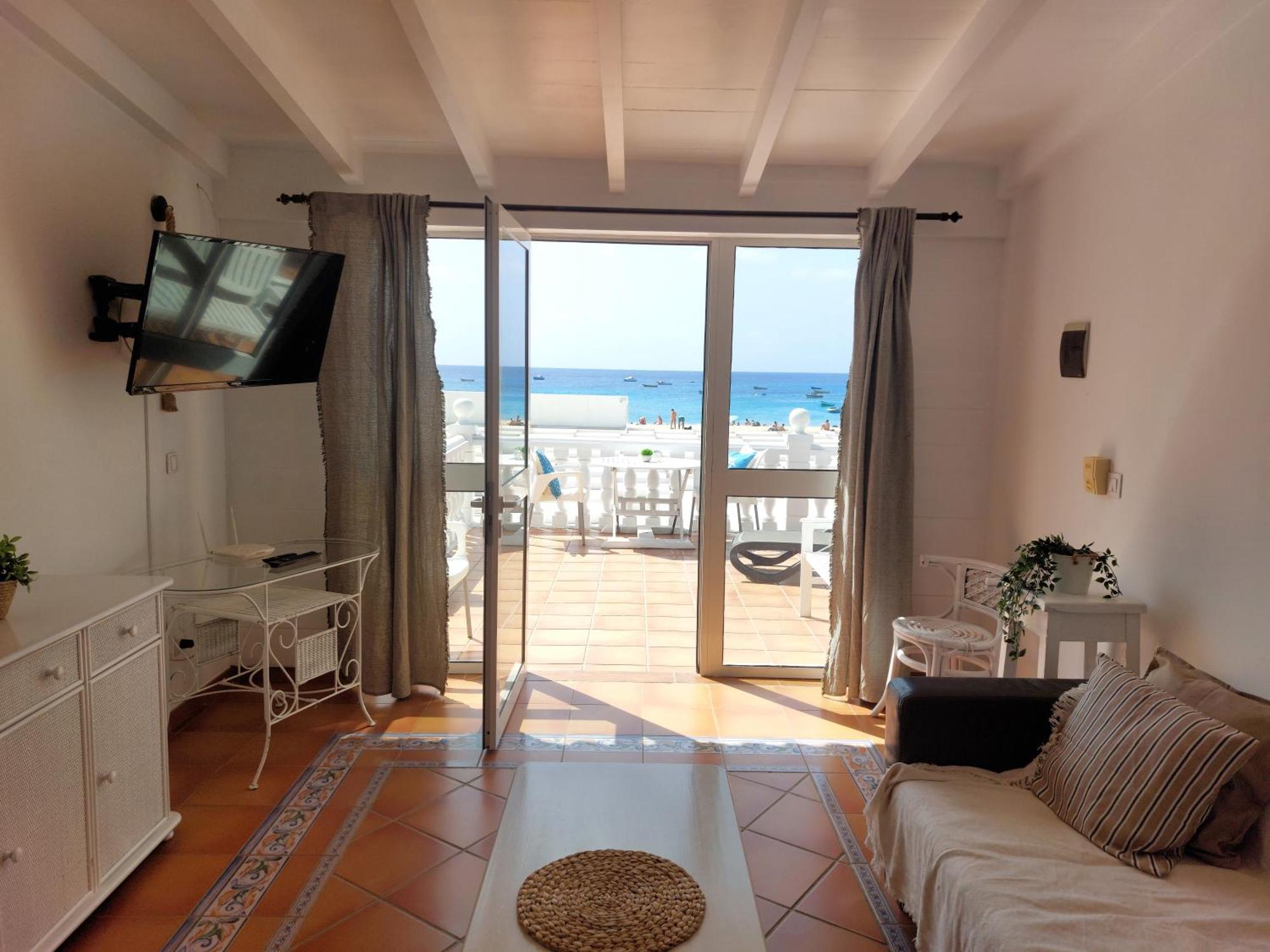 Vista Mar - Seafront Holiday Apartments Santa Maria Dış mekan fotoğraf